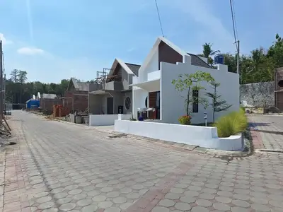 Jalan di dalam lingkungan Perumahan Kawa Living