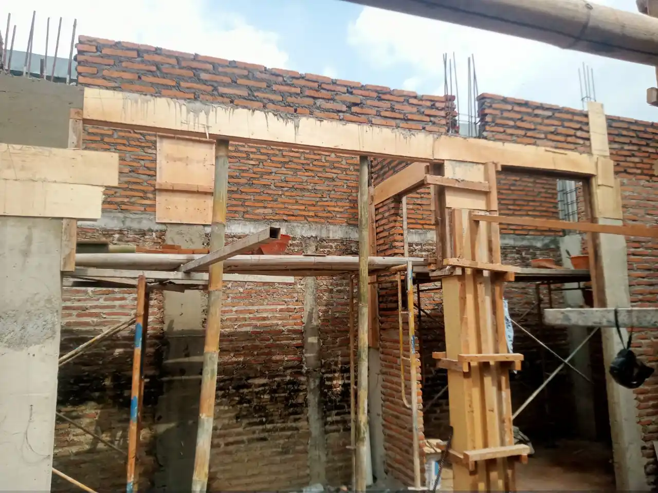 Pondasi & Struktur