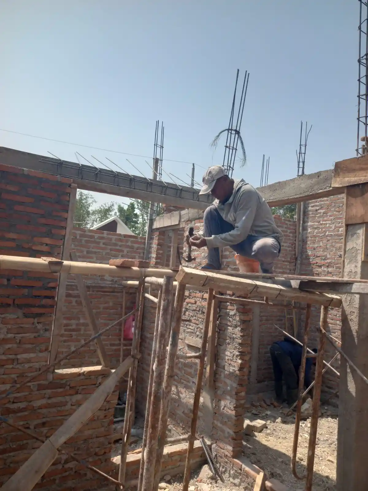 Topping Off & Instalasi MEP